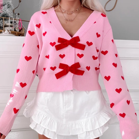 NWOT Urban Outfitters Heart Patterned Bow Sweater - Picture 1 of 4